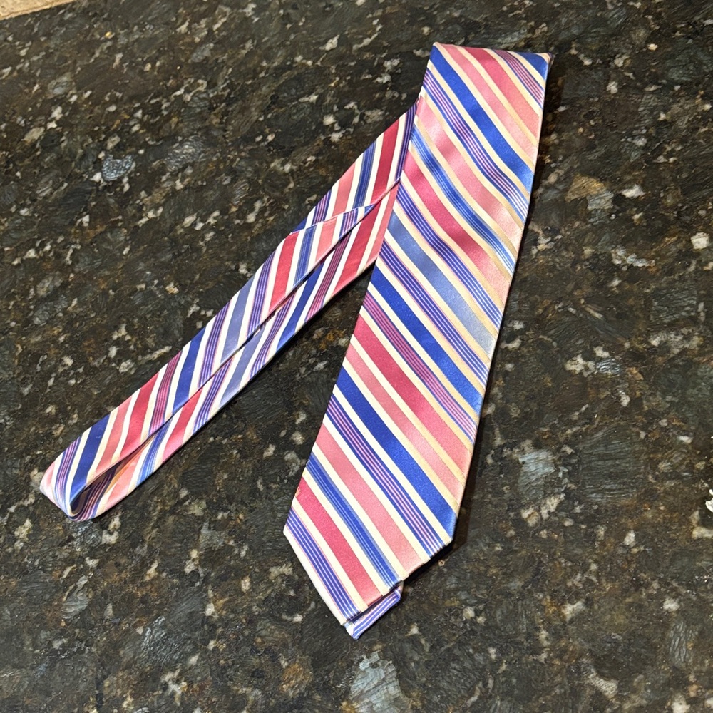 Pronto-Uomo 100% silk tie!